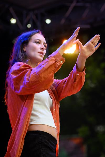 Kultursommer Wien 2026: Gutrufs Erben / n ï m company &amp; Potpourri Dance (Wilhelmsdorfer Park, 19.07.2026) Foto: eSeL.at - Joanna Pianka