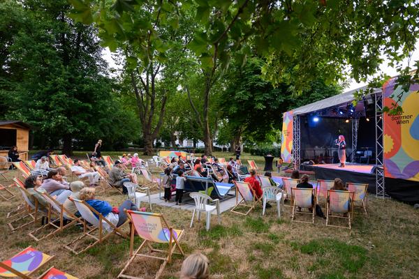 Kultursommer Wien 2026: Gutrufs Erben / n ï m company &amp; Potpourri Dance (Wilhelmsdorfer Park, 19.07.2026) Foto: eSeL.at - Joanna Pianka