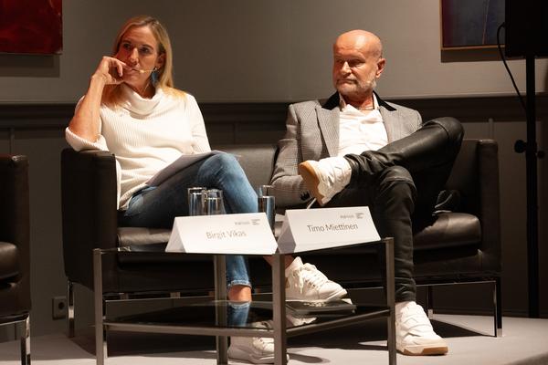 VIENNA ART WEEK 2025: Podiumsdiskussion "Learning Systems" (Dorotheum, 10.11.2025) Foto: eSeL.at - Lorenz Seidler