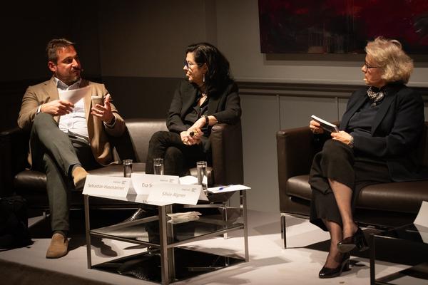 VIENNA ART WEEK 2025: Podiumsdiskussion "Learning Systems" (Dorotheum, 10.11.2025) Foto: eSeL.at - Lorenz Seidler