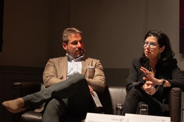 VIENNA ART WEEK 2025: Podiumsdiskussion "Learning Systems" (Dorotheum, 10.11.2025) Foto: eSeL.at - Lorenz Seidler