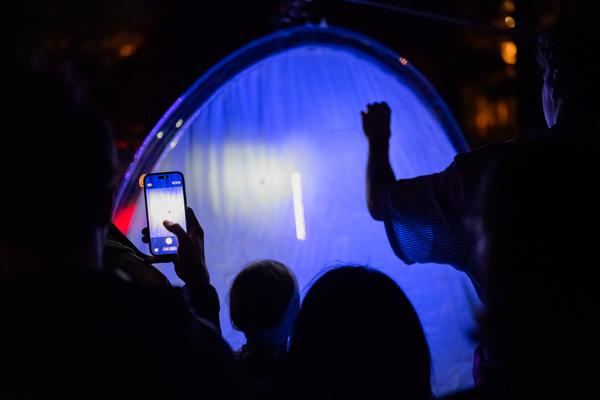 Creatives for Vienna – Making Spaces X Klima Biennale Wien: Licht für Vielfalt - Lichtfang: Begegnungen mit der Nacht (Jutta-Steier-Park, 17.04.2026) Foto: Wirtschaftsagentur Wien / eSeL.at - Joanna Pianka