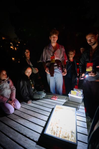 Creatives for Vienna – Making Spaces X Klima Biennale Wien: Licht für Vielfalt - Lichtfang: Begegnungen mit der Nacht (Jutta-Steier-Park, 17.04.2026) Foto: Wirtschaftsagentur Wien / eSeL.at - Joanna Pianka