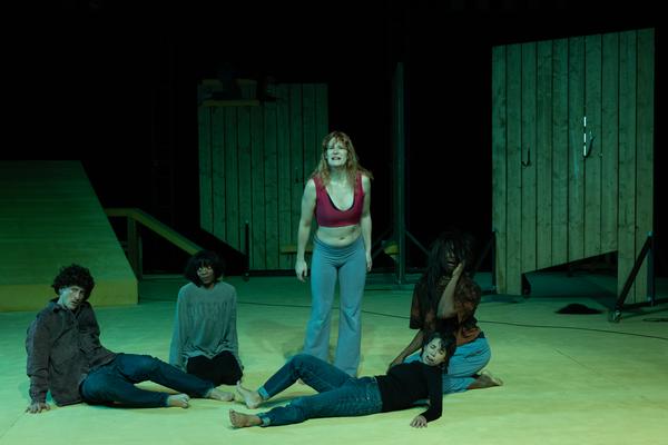 Ligia Lewis "Still Not Still"  (rehearsal without costumes) (Tanzquartier Wien, 15.1.-17.1.2025) Foto: eSeL.at - Lorenz Seidler