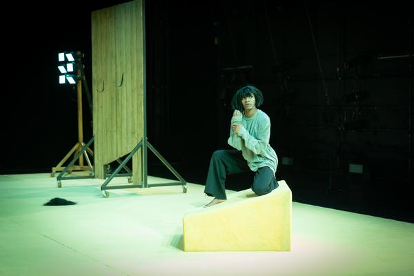 Ligia Lewis "Still Not Still"  (rehearsal without costumes) (Tanzquartier Wien, 15.1.-17.1.2025) Foto: eSeL.at - Lorenz Seidler