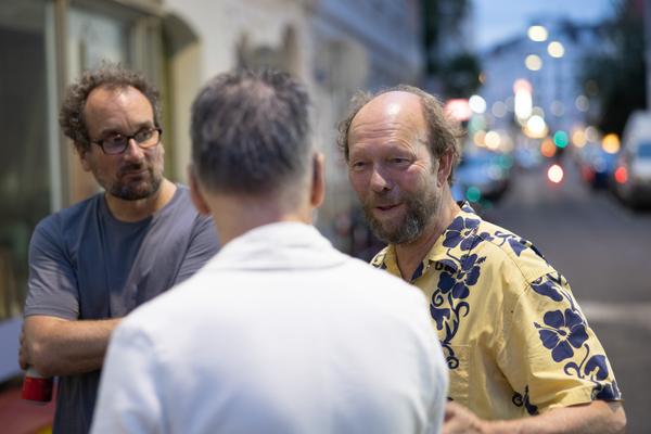 AIT artloop &amp; Wiener KI Gespräche: "Maschinen lernen nicht" (Wandzeitung #64 / Atelier Steinbrener/Dempf &amp; Huber, 14.7.2026) Foto: eSeL.at - Lorenz Seidler