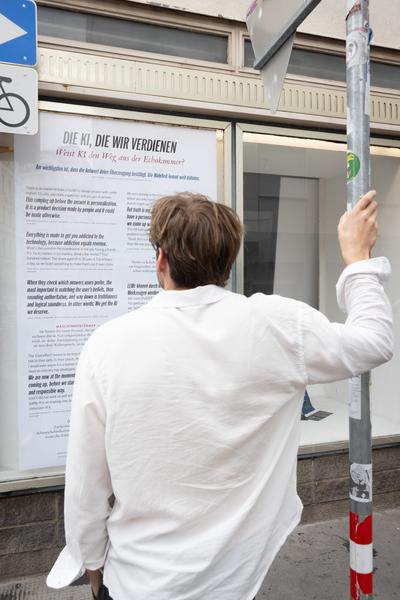 AIT artloop &amp; Wiener KI Gespräche: "Maschinen lernen nicht" (Wandzeitung #64 / Atelier Steinbrener/Dempf &amp; Huber, 14.7.2026) Foto: eSeL.at - Lorenz Seidler