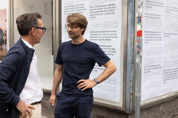 AIT artloop &amp; Wiener KI Gespräche: "Maschinen lernen nicht" (Wandzeitung #64 / Atelier Steinbrener/Dempf &amp; Huber, 14.7.2026) Foto: eSeL.at - Lorenz Seidler
