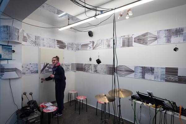 Wien Modern 2025: MMM  &quot;WAS___&quot; Partiturmeter 1-66 (Ve.Sch, 6.11. - 13.11.2025) Foto: eSeL.at - Lorenz Seidler