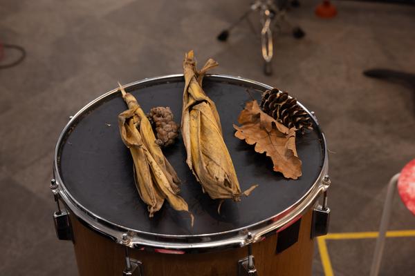 Wien Modern 2025: MMM  &quot;WAS___&quot; Partiturmeter 1-66 (Ve.Sch, 6.11. - 13.11.2025) Foto: eSeL.at - Lorenz Seidler