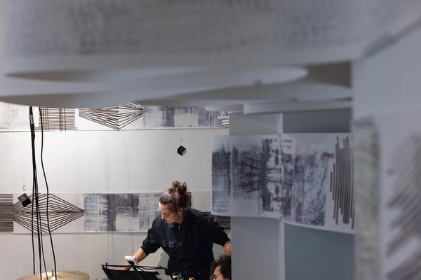 Wien Modern 2025: MMM  &quot;WAS___&quot; Partiturmeter 1-66 (Ve.Sch, 6.11. - 13.11.2025) Foto: eSeL.at - Lorenz Seidler