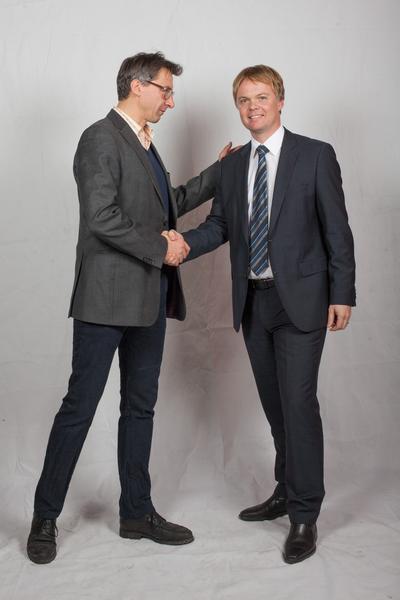 "MQ Menschenkette" (Mi, 9.1.2012 - Neujahrsempfang Museumsquartier Wien) Foto: <a href="http://eSeL.at" rel="noreferrer nofollow">eSeL.at</a> Foto: eSeL.at