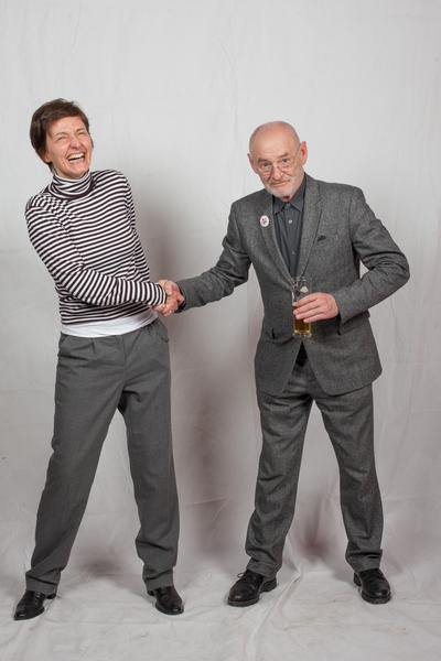 "MQ Menschenkette" (Mi, 9.1.2012 - Neujahrsempfang Museumsquartier Wien) Foto: <a href="http://eSeL.at" rel="noreferrer nofollow">eSeL.at</a> Foto: eSeL.at