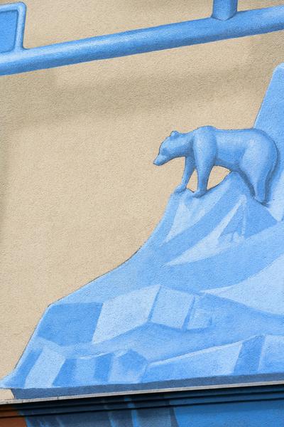 Klima Biennale 2026: "Funny Games" - NEVERCREW "Souvenir" (Hauswand Baumgasse 77, seit 8.4.2026) Foto: eSeL.at - Joanna Pianka