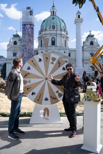 (No) Funny Games Opening - Klima Biennale 2026 (Kaorle Karlsplatz, 09.04.2026) Foto: eSeL.at - Sarah Tasha