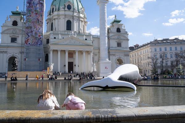 (No) Funny Games Opening - Klima Biennale 2026 (Kaorle Karlsplatz, 09.04.2026) Foto: eSeL.at - Sarah Tasha