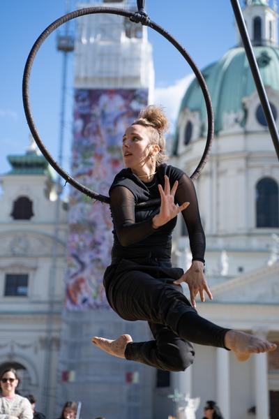 (No) Funny Games Opening - Klima Biennale 2026 (Kaorle Karlsplatz, 09.04.2026) Foto: eSeL.at - Sarah Tasha