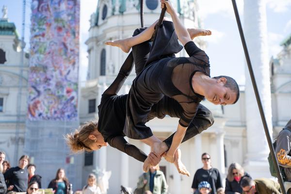 (No) Funny Games Opening - Klima Biennale 2026 (Kaorle Karlsplatz, 09.04.2026) Foto: eSeL.at - Sarah Tasha