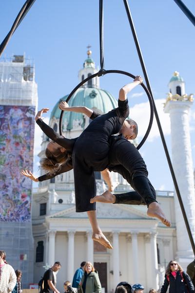 (No) Funny Games Opening - Klima Biennale 2026 (Kaorle Karlsplatz, 09.04.2026) Foto: eSeL.at - Sarah Tasha