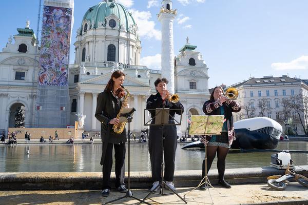 (No) Funny Games Opening - Klima Biennale 2026 (Kaorle Karlsplatz, 09.04.2026) Foto: eSeL.at - Sarah Tasha