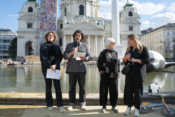 (No) Funny Games Opening - Klima Biennale 2026 (Kaorle Karlsplatz, 09.04.2026) Foto: eSeL.at - Sarah Tasha