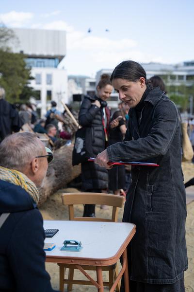 (No) Funny Games Opening - Klima Biennale 2026 (Kaorle Karlsplatz, 09.04.2026) Foto: eSeL.at - Sarah Tasha