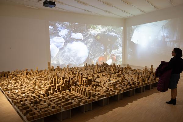 Iris Andraschek. Nö Würdigungspreisträgerin 2025 (Landesgalerie Niederösterreich, 29.11.2025-03.05.2026) Foto: eSeL.at - Lorenz Seidler