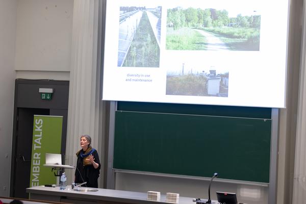 Novembertalks 2025: Maike van Stiphout, DSLA (Tu Wien Architektur &amp; Raumplanung, 3.11.2025) Foto: eSeL.at - Lorenz Seidler