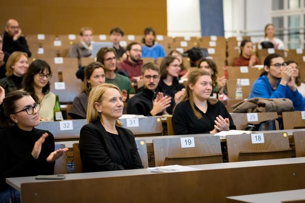 Novembertalks 2025: Joyce van den Berg, Studio Berg (Tu Wien Architektur &amp; Raumplanung, 10.11.2025) Foto: eSeL.at - Joanna Pianka