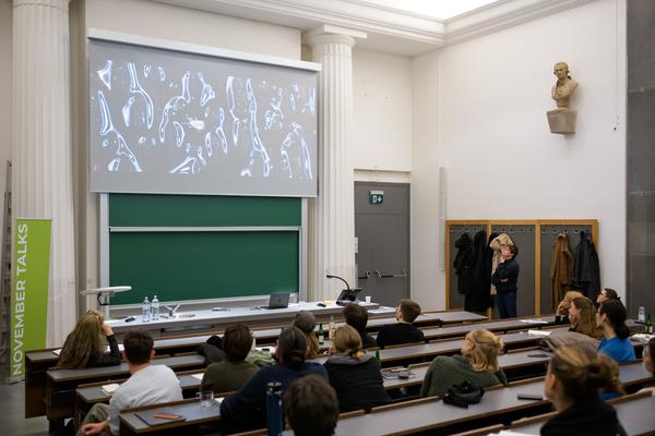 Novembertalks 2025: Joyce van den Berg, Studio Berg (Tu Wien Architektur &amp; Raumplanung, 10.11.2025) Foto: eSeL.at - Joanna Pianka