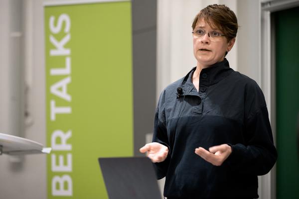 Novembertalks 2025: Joyce van den Berg, Studio Berg (Tu Wien Architektur &amp; Raumplanung, 10.11.2025) Foto: eSeL.at - Joanna Pianka