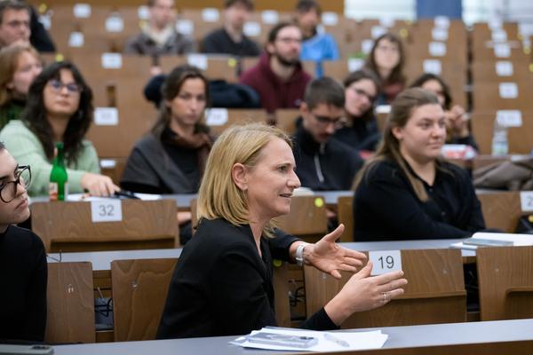 Novembertalks 2025: Joyce van den Berg, Studio Berg (Tu Wien Architektur &amp; Raumplanung, 10.11.2025) Foto: eSeL.at - Joanna Pianka