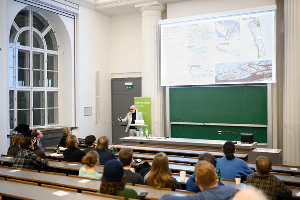 Novembertalks 2025: Konrad Rothfuchs, Argus (TU Wien Architektur &amp; Raumplanung, 01.12.2025) Foto: eSeL.at - Joanna Pianka