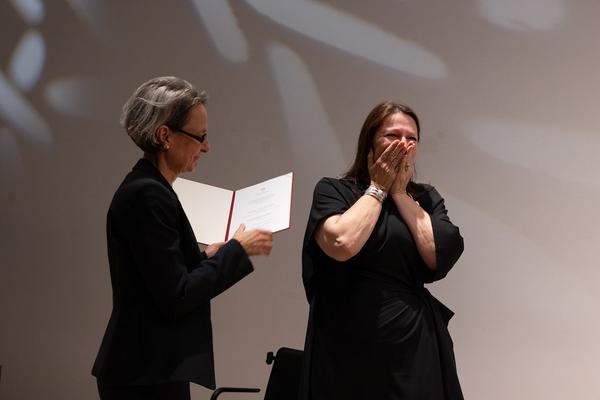 Verleihung Ehrenkreuz für Wissenschaft und Kunst an Tanja Prušnik (Künstlerhaus, 24.6.2025) Foto: eSeL.at - Lorenz Seidler