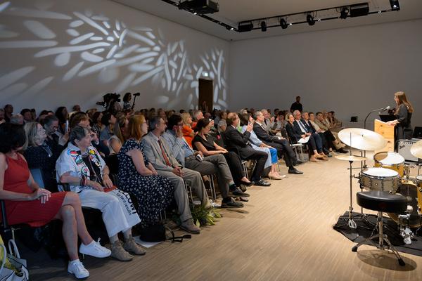 Verleihung Ehrenkreuz für Wissenschaft und Kunst an Tanja Prušnik (Künstlerhaus, 24.6.2025) Foto: eSeL.at - Joanna Pianka
