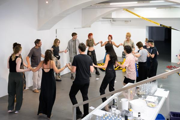 OFF-Biennale Budapest X DWH (das weisse haus, 04.07.2025) Foto: eSeL.at - Joanna Pianka