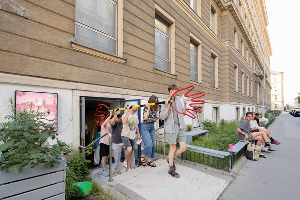 OFF-Biennale Budapest X DWH (das weisse haus, 04.07.2025) Foto: eSeL.at - Joanna Pianka