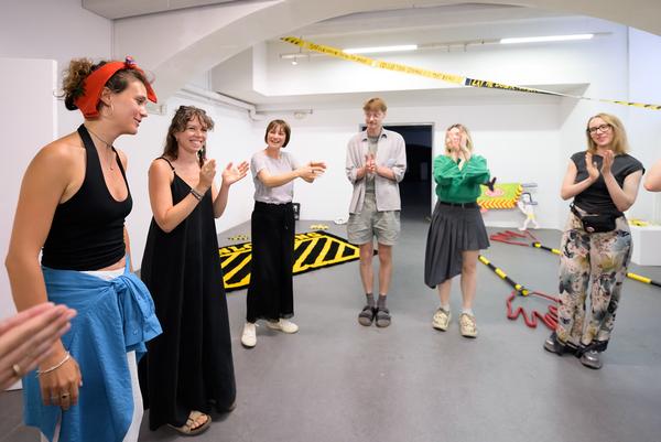 OFF-Biennale Budapest X DWH (das weisse haus, 04.07.2025) Foto: eSeL.at - Joanna Pianka