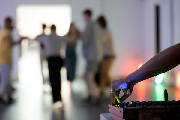 OFF-Biennale Budapest X DWH (das weisse haus, 04.07.2025) Foto: eSeL.at - Joanna Pianka