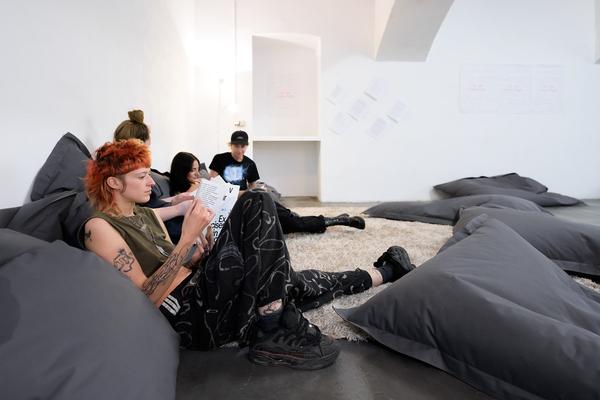 OFF-Biennale Budapest X DWH (das weisse haus, 04.07.2025) Foto: eSeL.at - Joanna Pianka