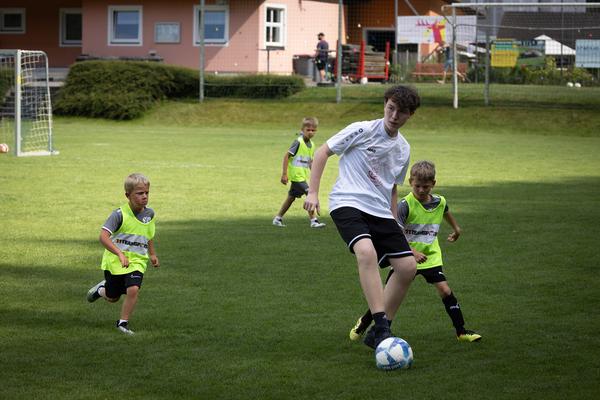 Viertelfestival: Freundschaftsmatch SV Hohenberg gegen Team MOST/4-Festival (Hohenberg, 29.6.2025) Foto: eSeL.at - Lorenz Seidler