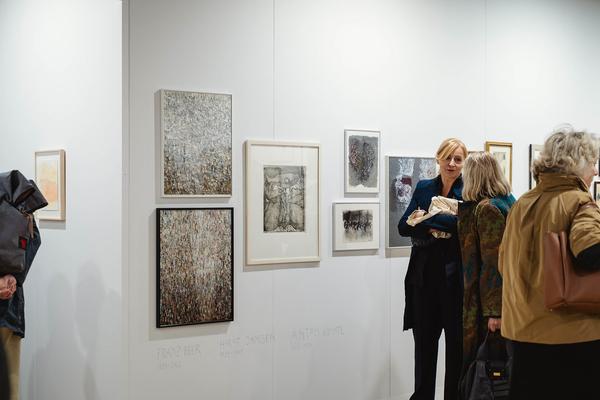 Paper Positions Vienna 2025 - Jünger / St. Gertrude (Semperdepot, 13.11.2025) Foto: eSeL.at - Robert Puteanu