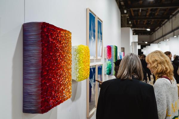 Paper Positions Vienna 2025 - Galerie Smudajescheck (Semperdepot, 13.11.2025) Foto: eSeL.at - Robert Puteanu