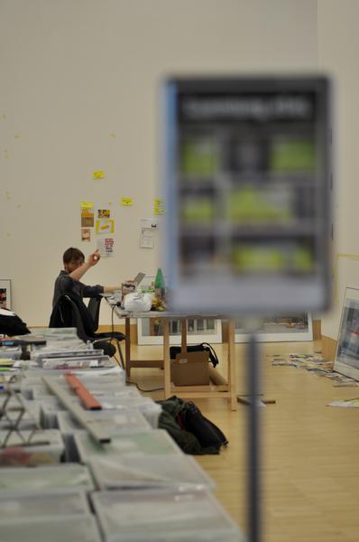 Die Sammlung eSeL. Aufbau (bis 4.5.2016, Essl Museum) Foto: Marlin Essl