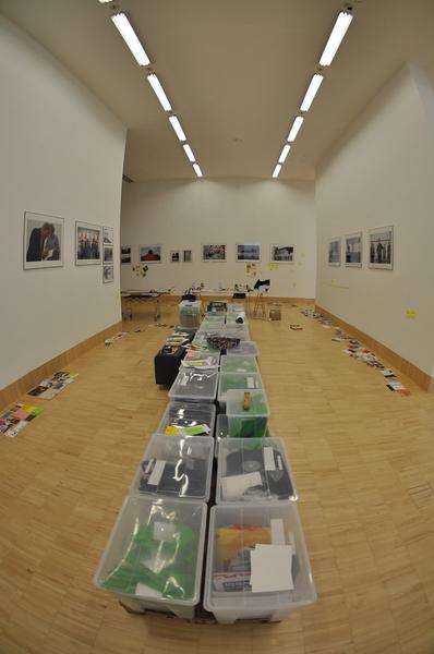 Die Sammlung eSeL. Aufbau (bis 4.5.2016, Essl Museum) Foto: Marlin Essl