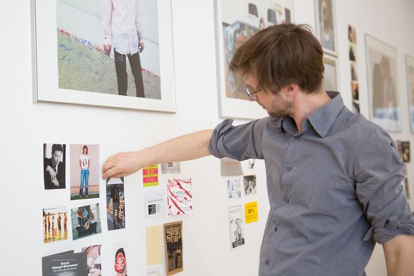 Essl Museum: Die Sammlung eSeL - Aufbau (4.4. - 4.5.2016) <a href="http://www.essl.museum/sammlungesel" rel="noreferrer nofollow">www.essl.museum/sammlungesel</a> | Foto: <a href="http://eSeL.at" rel="noreferrer nofollow">eSeL.at</a> - Akbar Muratov Foto: eSeL.at  - Akbar Muratov