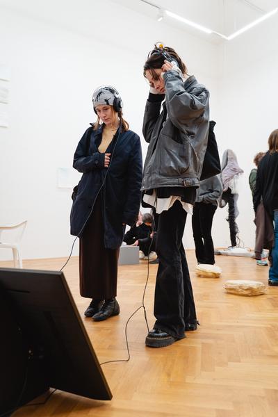 perhaps elsewhere (Akademie der bildenden Künste / Exhibit Studio, 05.11. - 14.12.2025) Foto: eSeL.at - Robert Puteanu