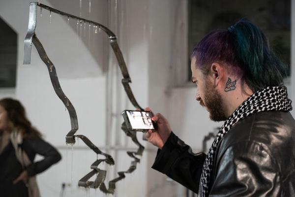 piercing through (das weisse haus, 08.11.2025 - 24.01.2026) Foto: eSeL.at - Sarah Tasha