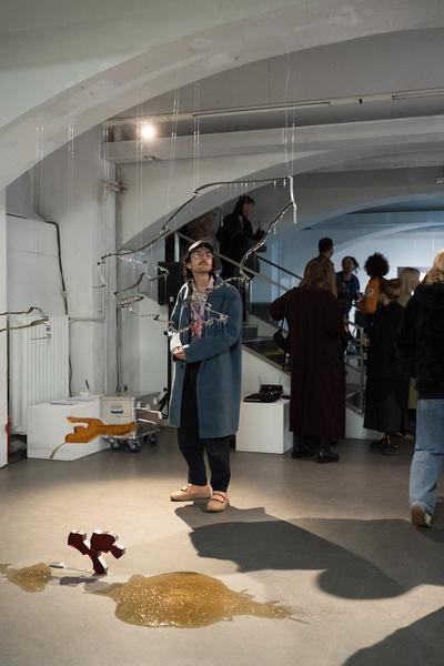 piercing through (das weisse haus, 08.11.2025 - 24.01.2026) Foto: eSeL.at - Sarah Tasha