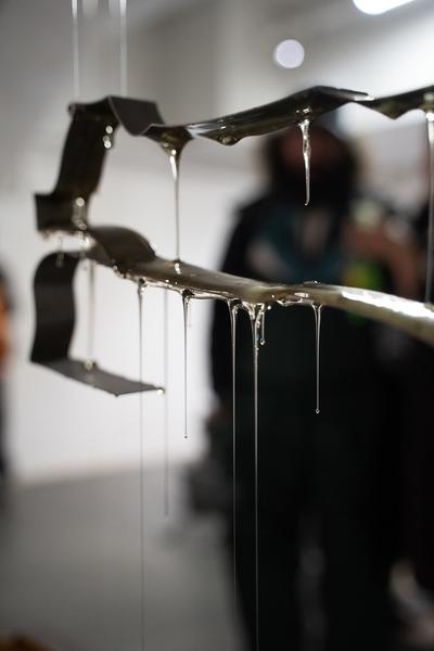 piercing through (das weisse haus, 08.11.2025 - 24.01.2026) Foto: eSeL.at - Sarah Tasha